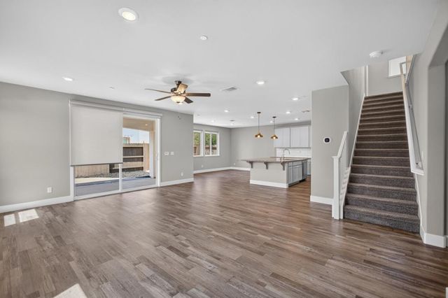 10090 Swordfish Cir, Elk Grove, CA 95757
