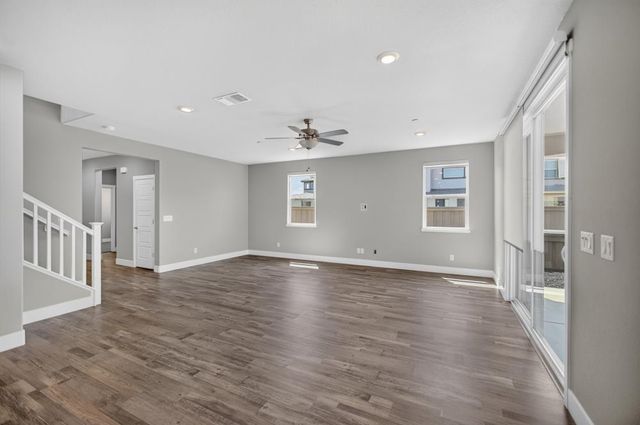 10090 Swordfish Cir, Elk Grove, CA 95757