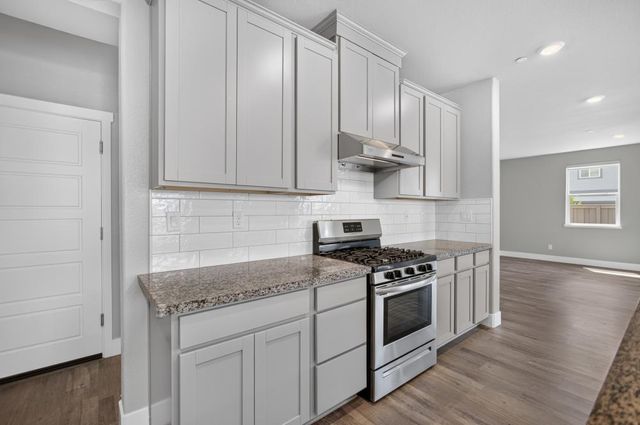 10090 Swordfish Cir, Elk Grove, CA 95757