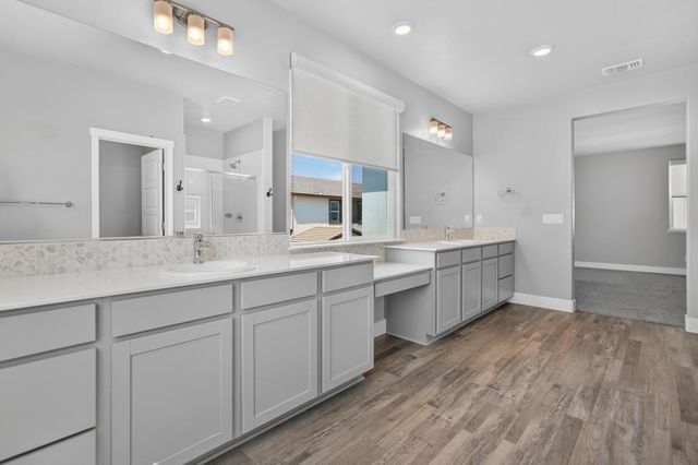10090 Swordfish Cir, Elk Grove, CA 95757