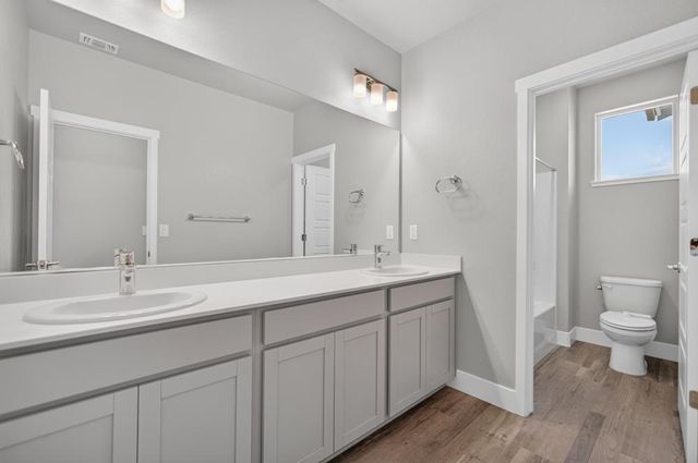 10090 Swordfish Cir, Elk Grove, CA 95757