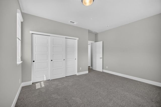 10090 Swordfish Cir, Elk Grove, CA 95757