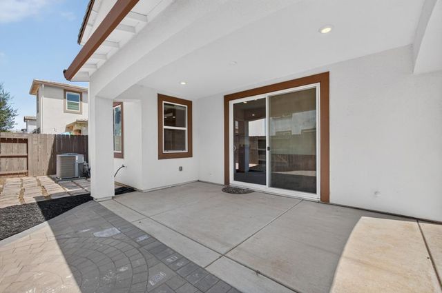 10090 Swordfish Cir, Elk Grove, CA 95757