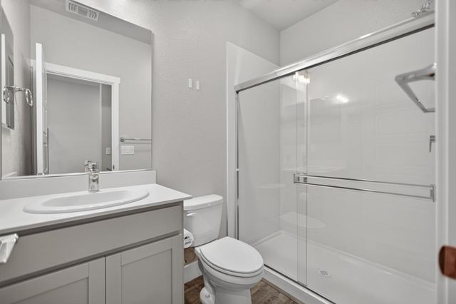 10090 Swordfish Cir, Elk Grove, CA 95757