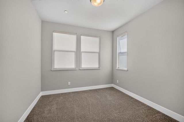 10090 Swordfish Cir, Elk Grove, CA 95757