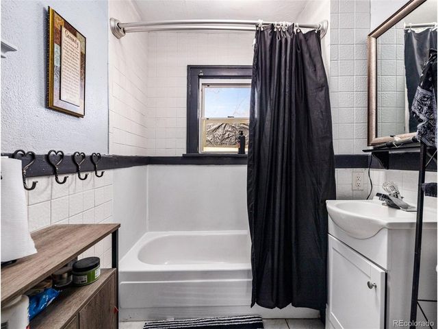 1107 Jackson St, Pueblo, CO 81004