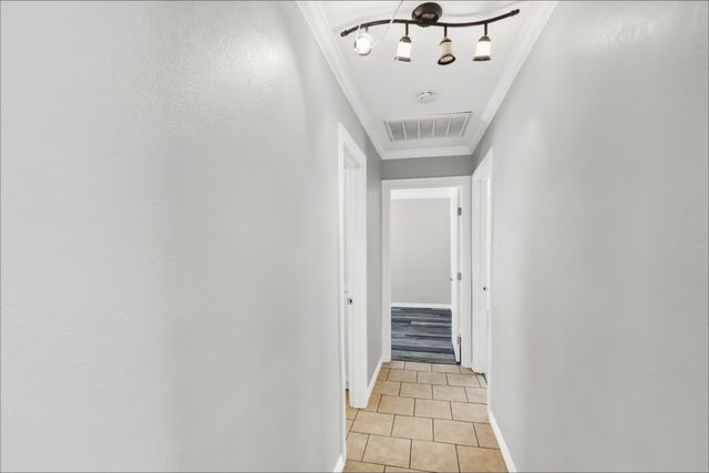 1221 Blalock Avenue, Fort Worth, TX 76115