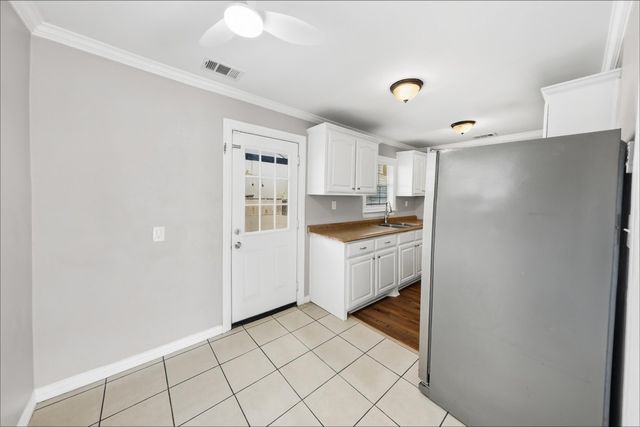 1221 Blalock Avenue, Fort Worth, TX 76115