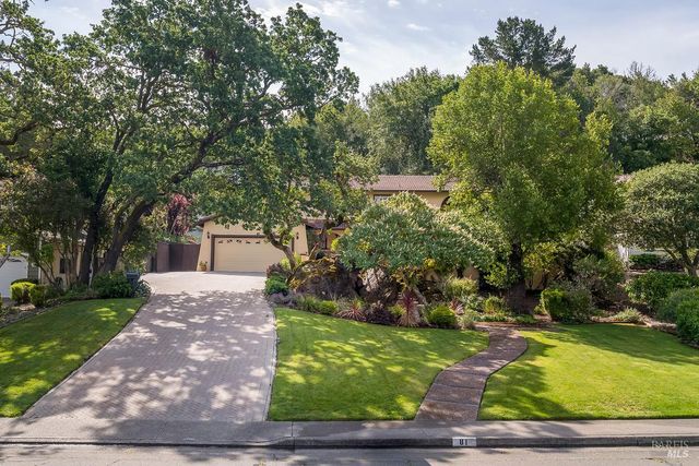 81 Santa Maria Dr, Novato, CA 94947