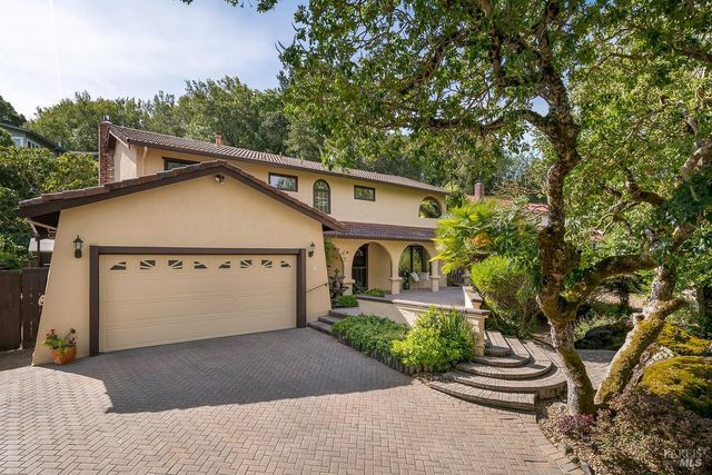 81 Santa Maria Dr, Novato, CA 94947