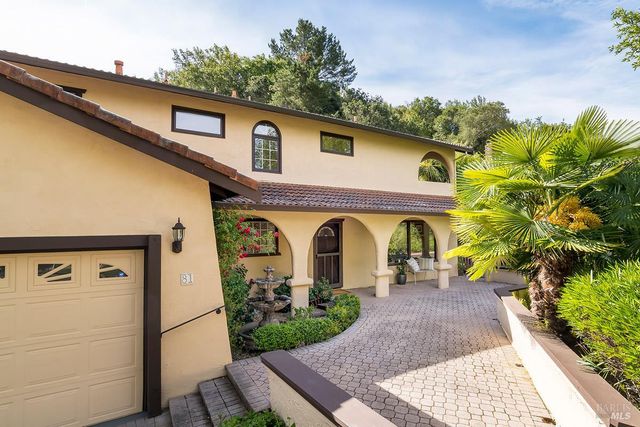 81 Santa Maria Dr, Novato, CA 94947