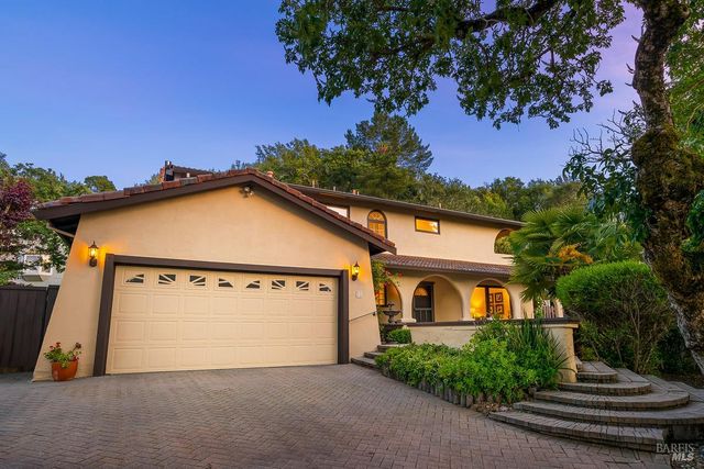 81 Santa Maria Dr, Novato, CA 94947