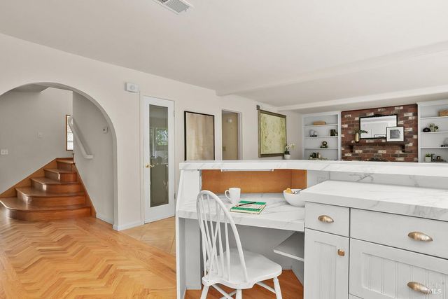 81 Santa Maria Dr, Novato, CA 94947