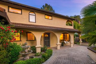 81 Santa Maria Dr, Novato, CA 94947