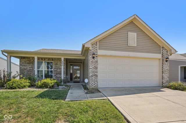 2204 Cherrybark Court, Shelbyville, IN 46176