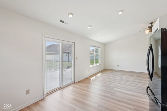 2204 Cherrybark Court, Shelbyville, IN 46176