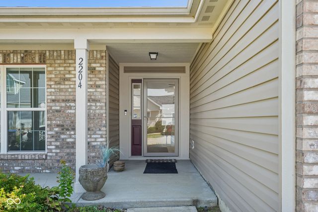 2204 Cherrybark Court, Shelbyville, IN 46176