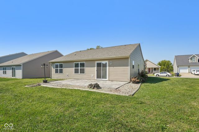 2204 Cherrybark Court, Shelbyville, IN 46176