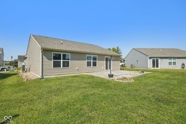 2204 Cherrybark Court, Shelbyville, IN 46176