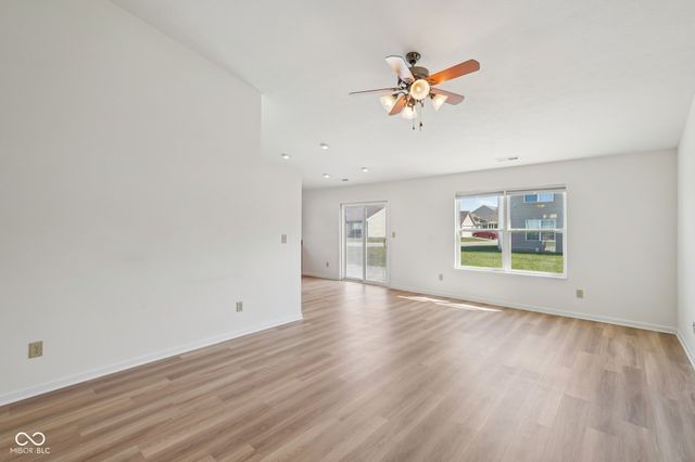 2204 Cherrybark Court, Shelbyville, IN 46176