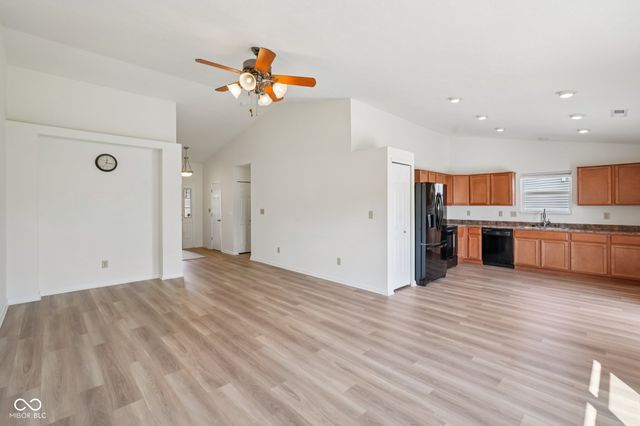 2204 Cherrybark Court, Shelbyville, IN 46176