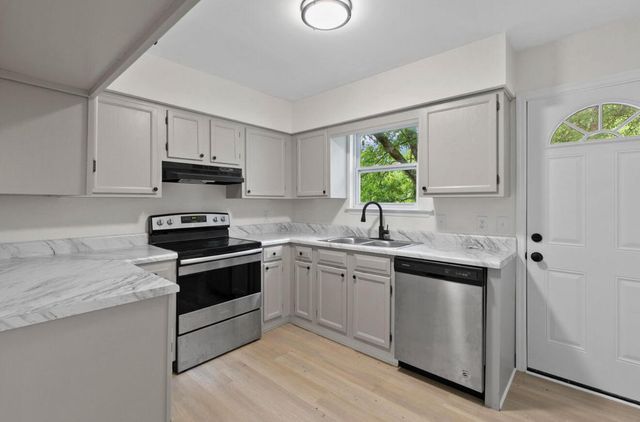 102 S Germantown Road A, Chattanooga, TN 37411
