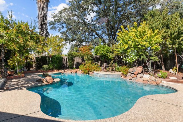 8117 English Oak Way, Citrus Heights, CA 95610