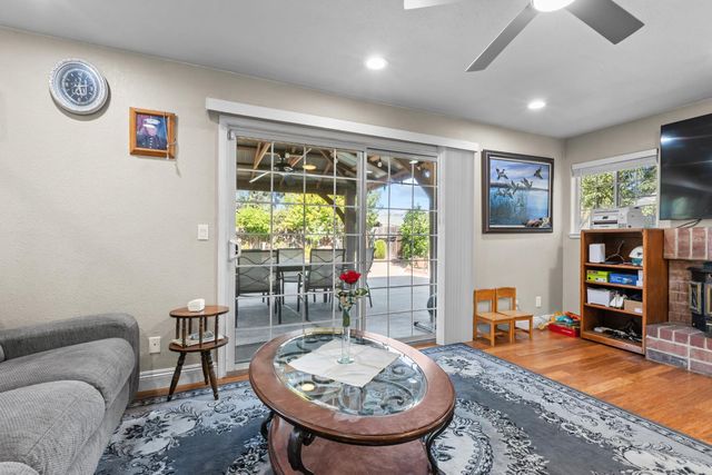8117 English Oak Way, Citrus Heights, CA 95610