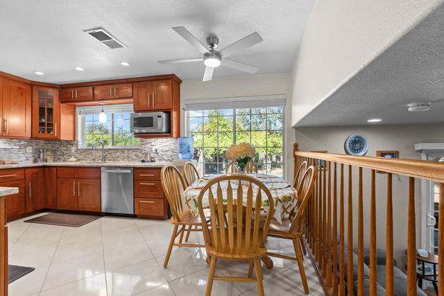 8117 English Oak Way, Citrus Heights, CA 95610