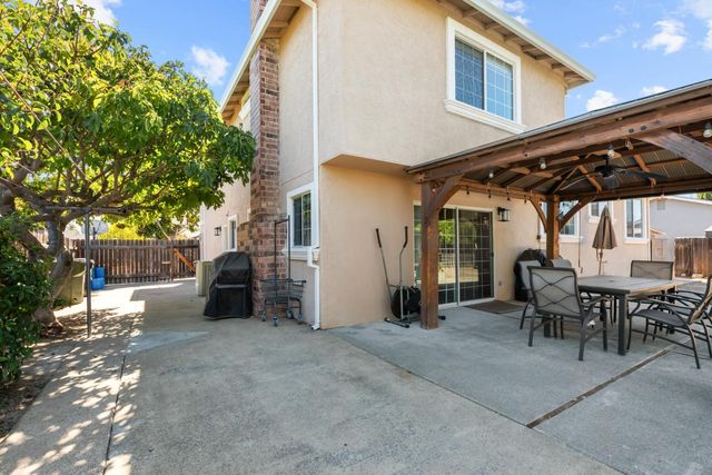 8117 English Oak Way, Citrus Heights, CA 95610