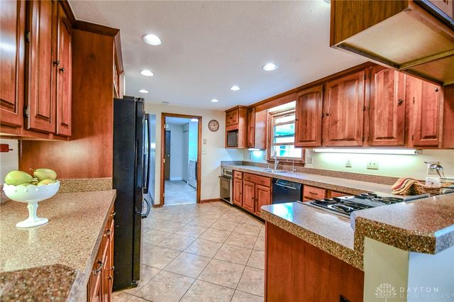 4330 Elmshaven Drive, Fairborn, OH 45424