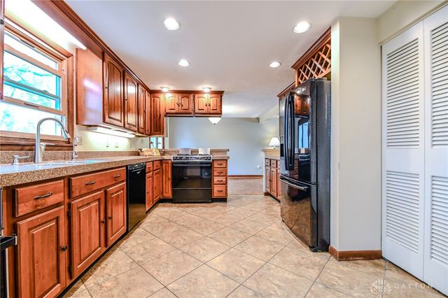 4330 Elmshaven Drive, Fairborn, OH 45424
