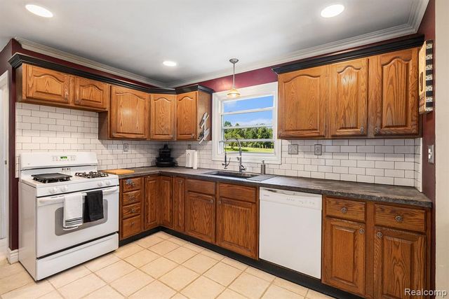 5085 Curtis Rd, Attica, MI 48412