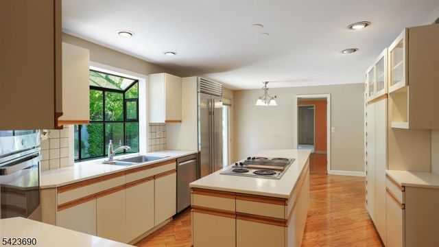2278 Edgewood Ter, Scotch Plains Twp., NJ 07076