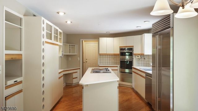2278 Edgewood Ter, Scotch Plains Twp., NJ 07076