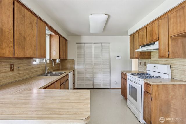 10520 20th Street SE, Lake Stevens, WA 98258