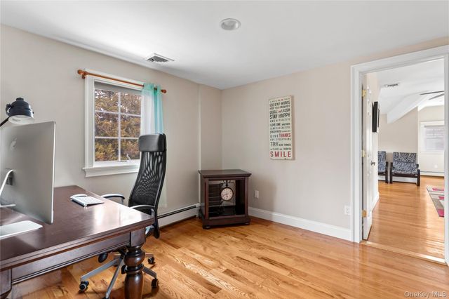 58 Roosevelt Avenue, Glen Head, NY 11545