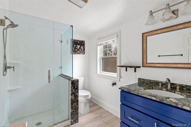 58 Roosevelt Avenue, Glen Head, NY 11545