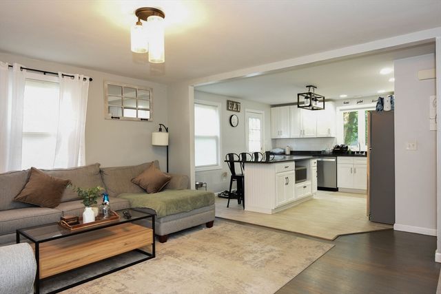 150 Hathaway Road, Acushnet, MA 02743
