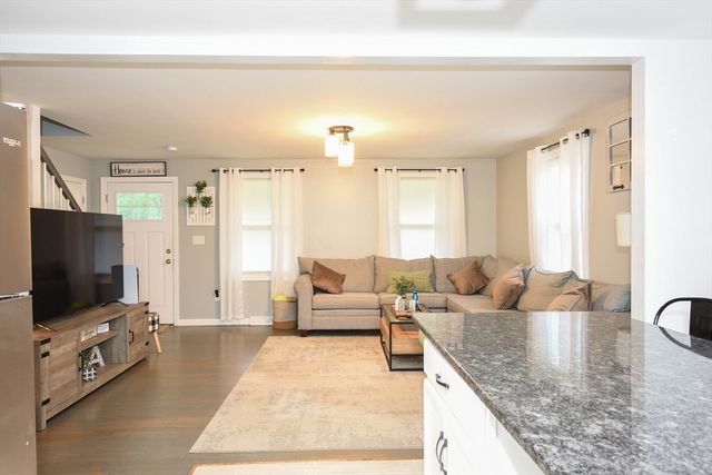 150 Hathaway Road, Acushnet, MA 02743