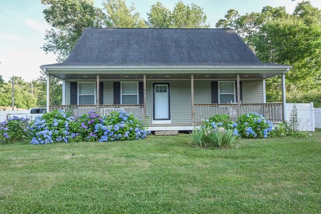150 Hathaway Road, Acushnet, MA 02743