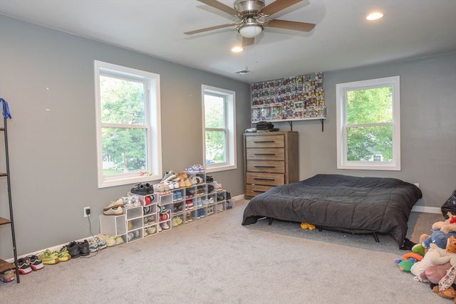 150 Hathaway Road, Acushnet, MA 02743