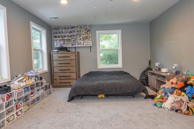 150 Hathaway Road, Acushnet, MA 02743