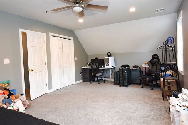 150 Hathaway Road, Acushnet, MA 02743