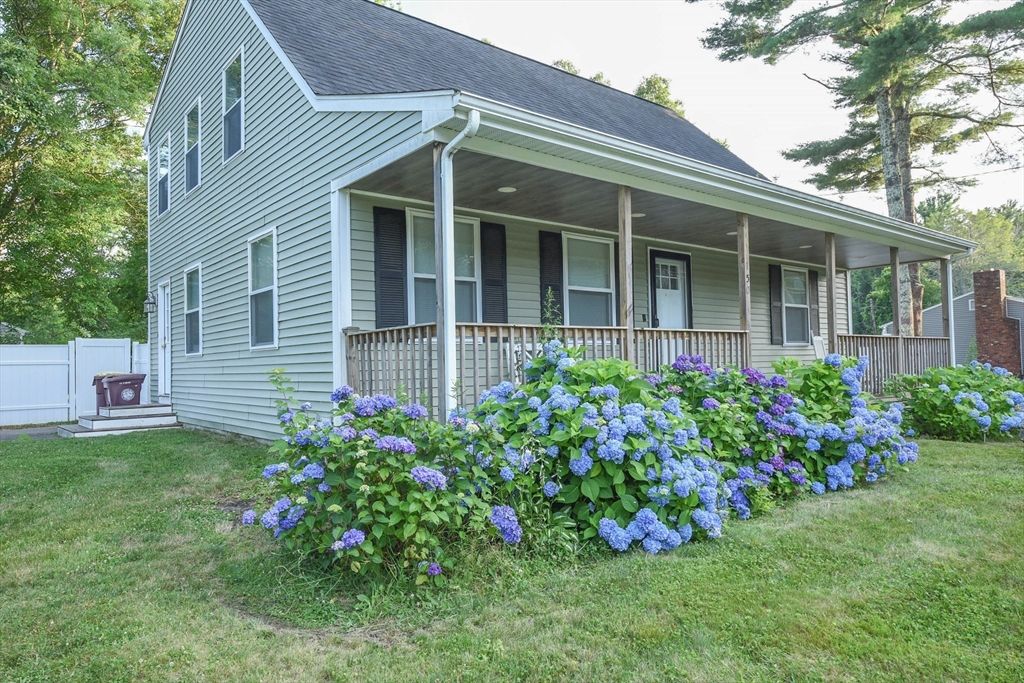 150 Hathaway Road, Acushnet, MA 02743