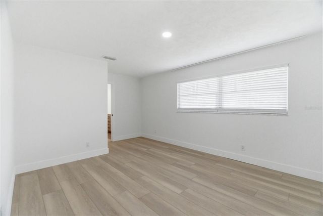 1200 80TH ST S, St Petersburg, FL 33707