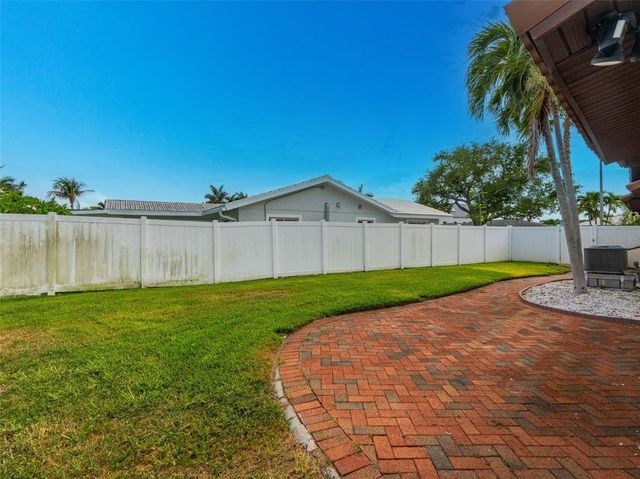 1200 80TH ST S, St Petersburg, FL 33707