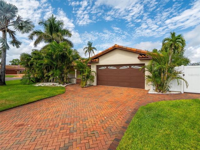 1200 80TH ST S, St Petersburg, FL 33707