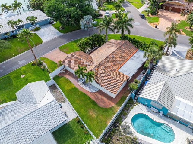 1200 80TH ST S, St Petersburg, FL 33707