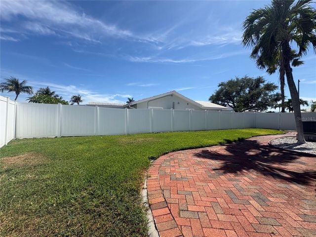 1200 80TH ST S, St Petersburg, FL 33707
